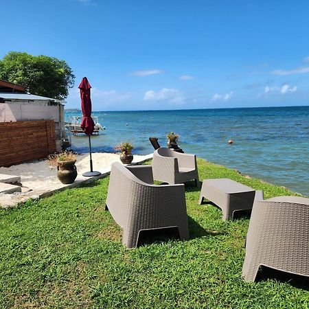 Duplex En Bord De Mer Fare Tahitea Pension Taputapuapea Exterior photo