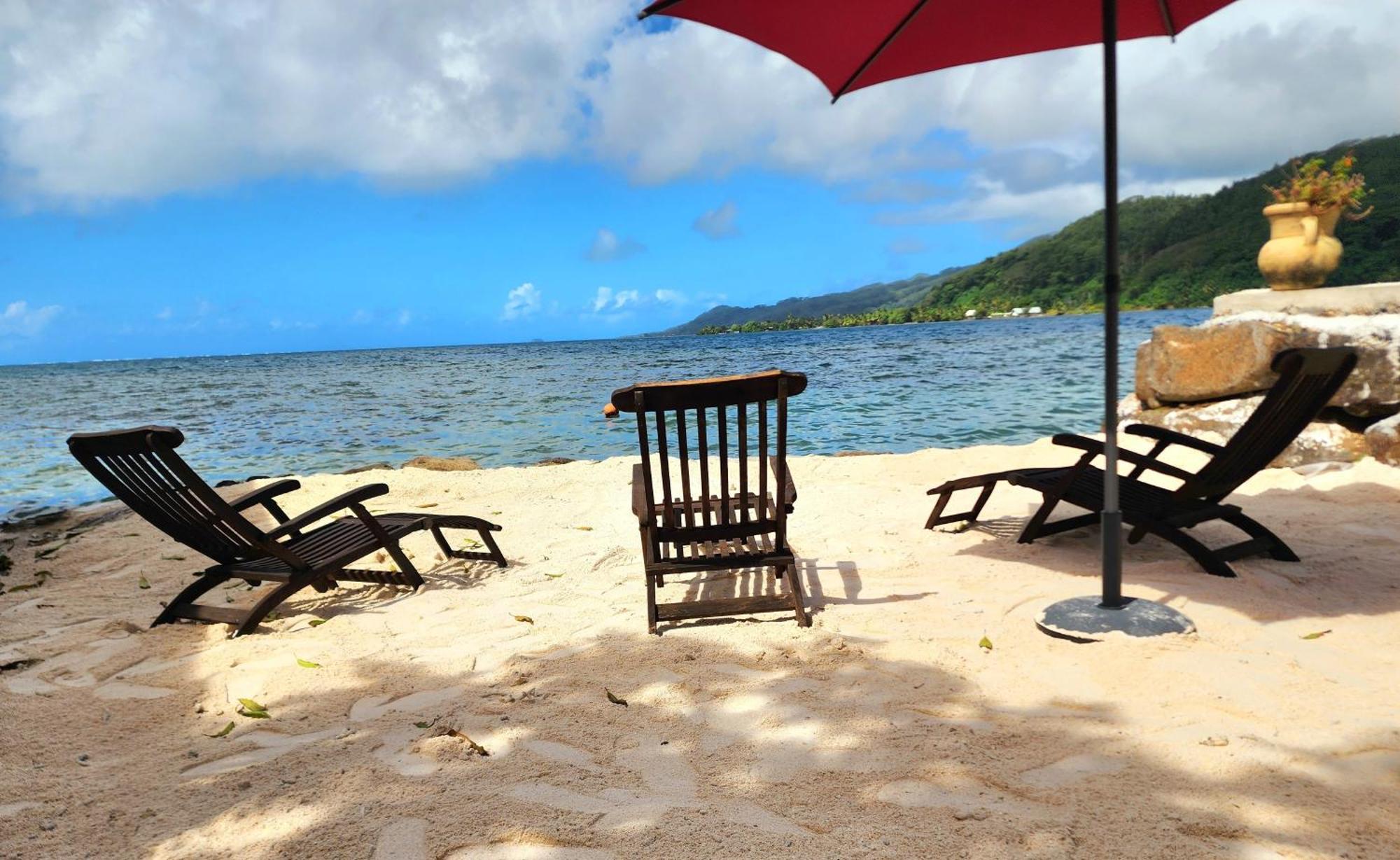 Duplex En Bord De Mer Fare Tahitea Pension Taputapuapea Exterior photo